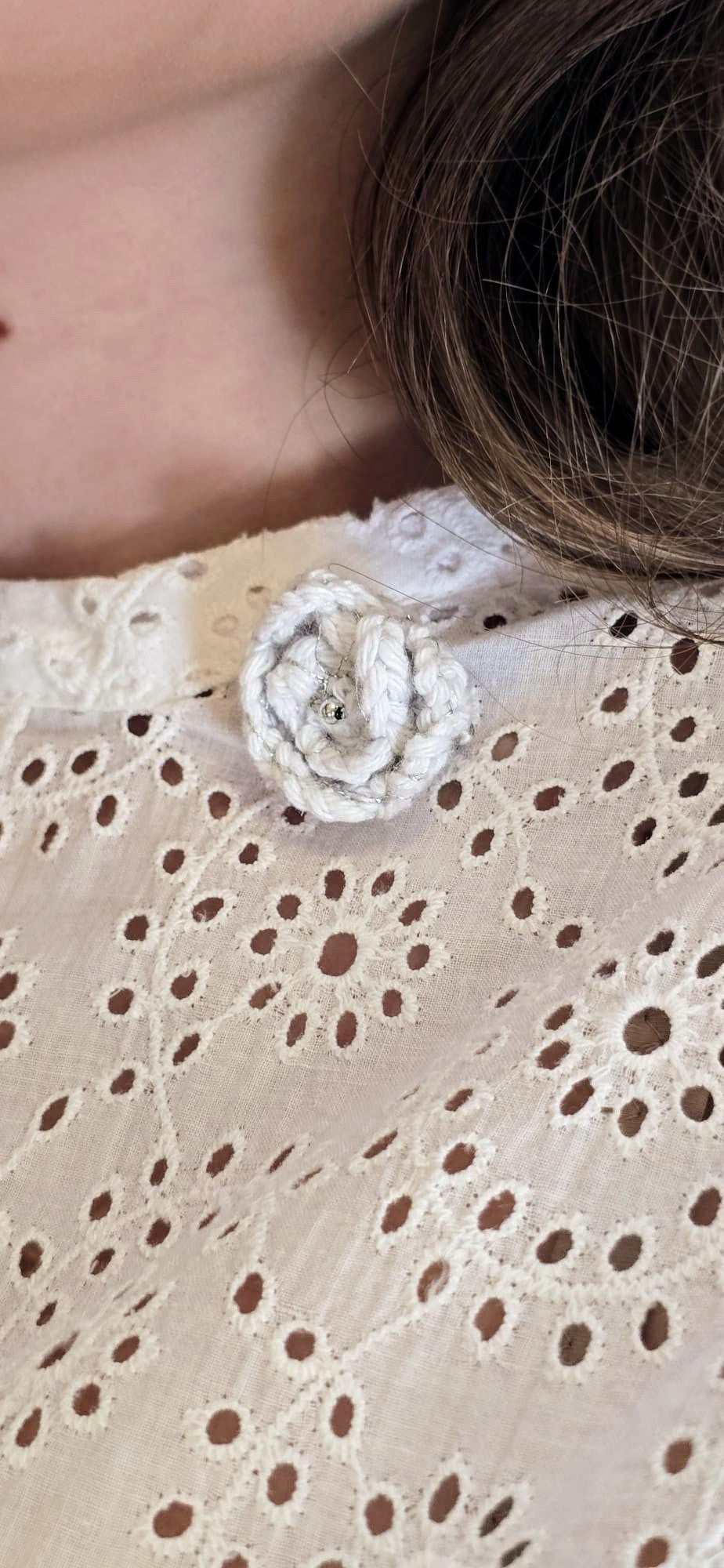 Blusa Goccia in sangallo bianco
