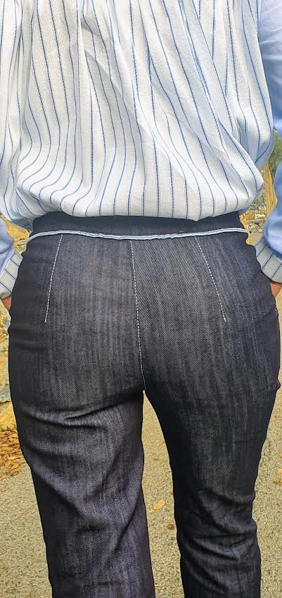 Jeans elasticizzato blu scuro modello Alina