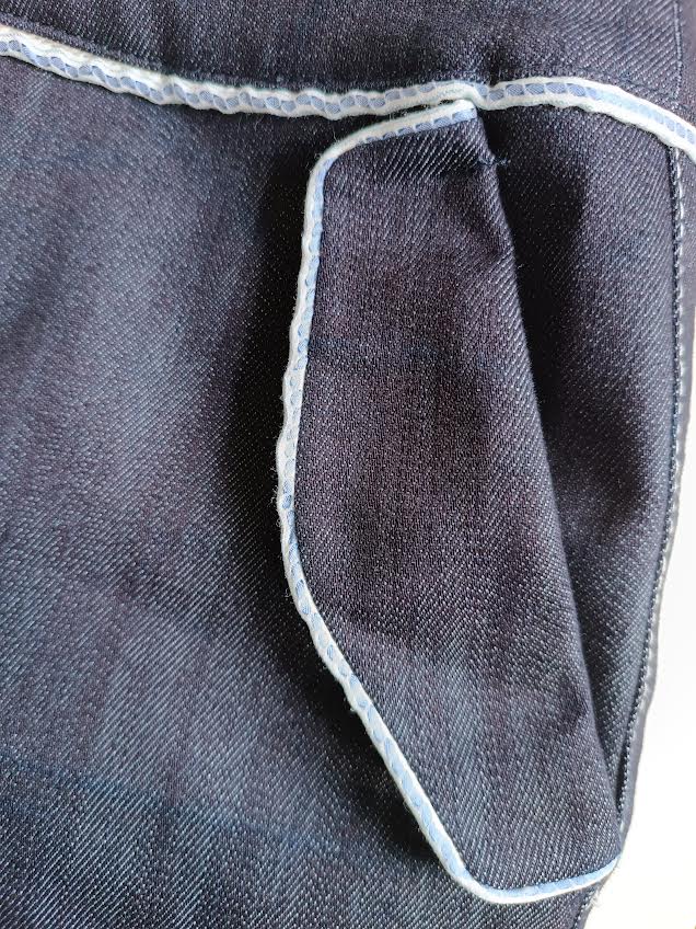 Jeans elasticizzato blu scuro modello Alina