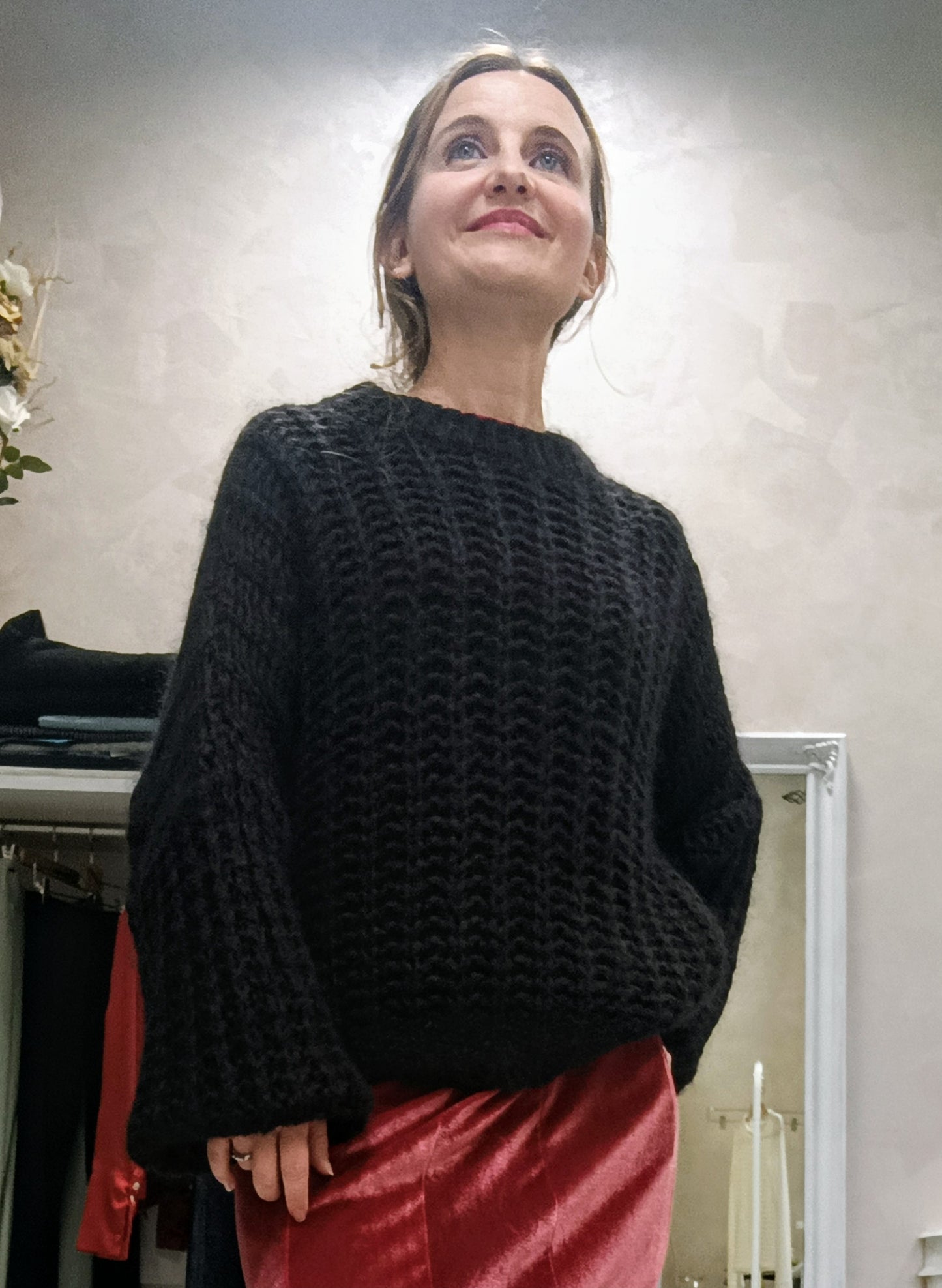 Maglione con spalle abbassate in lana mohair