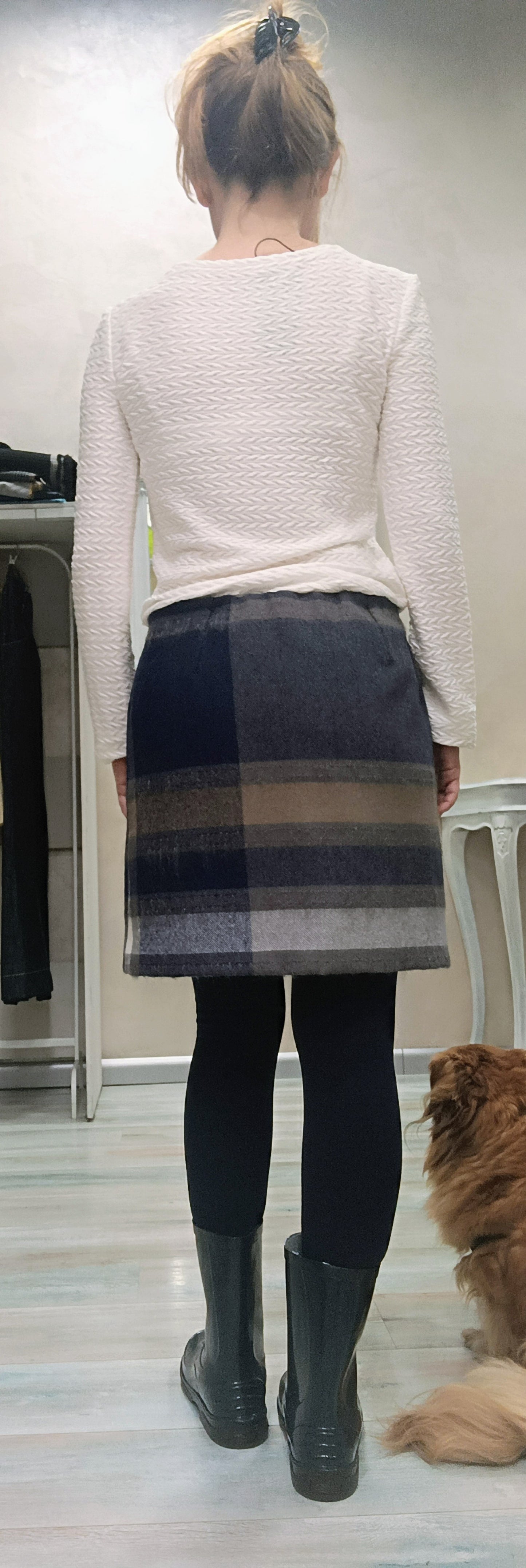 Gonna corta Rossana in tessuto di pura lana