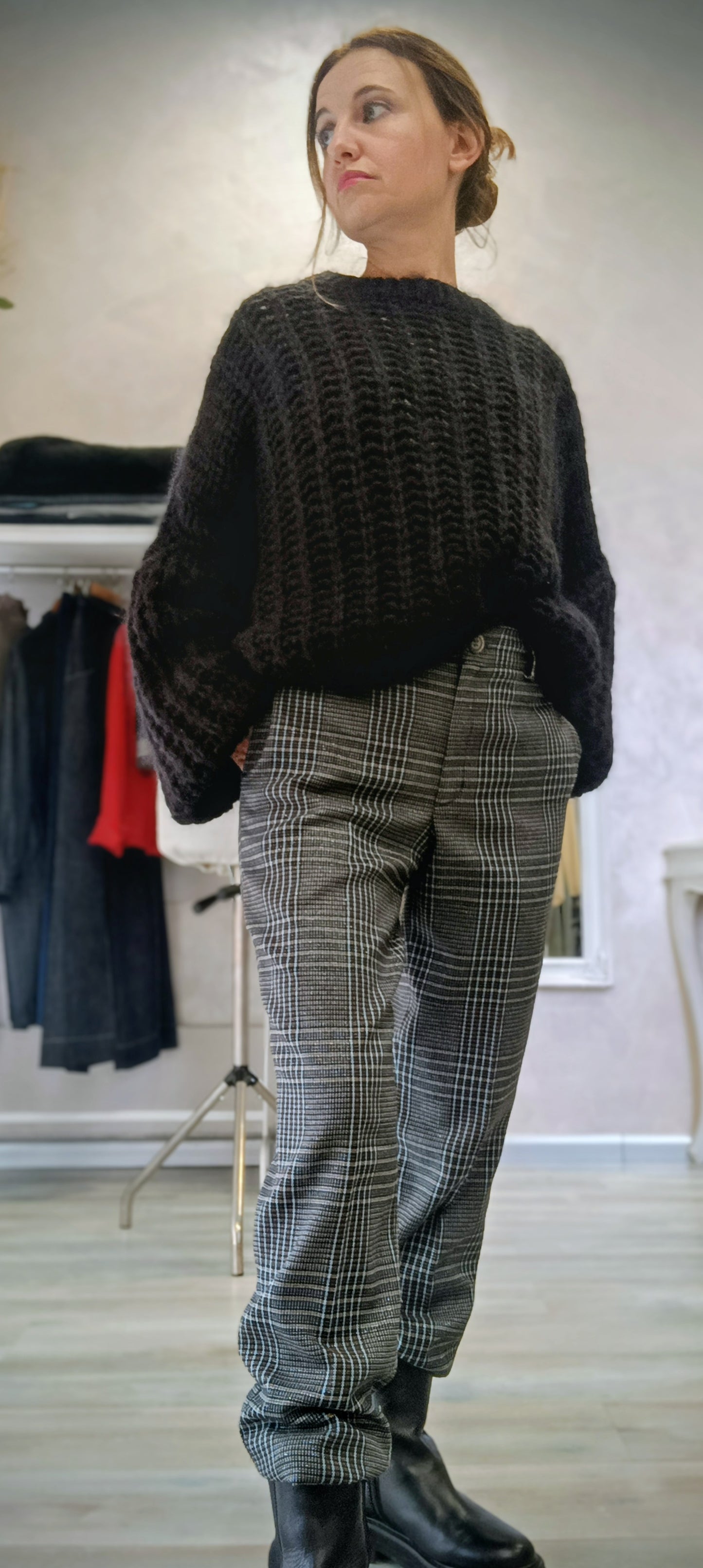  Dettaglio lunghezza e vestibilità pantalone Ginevra