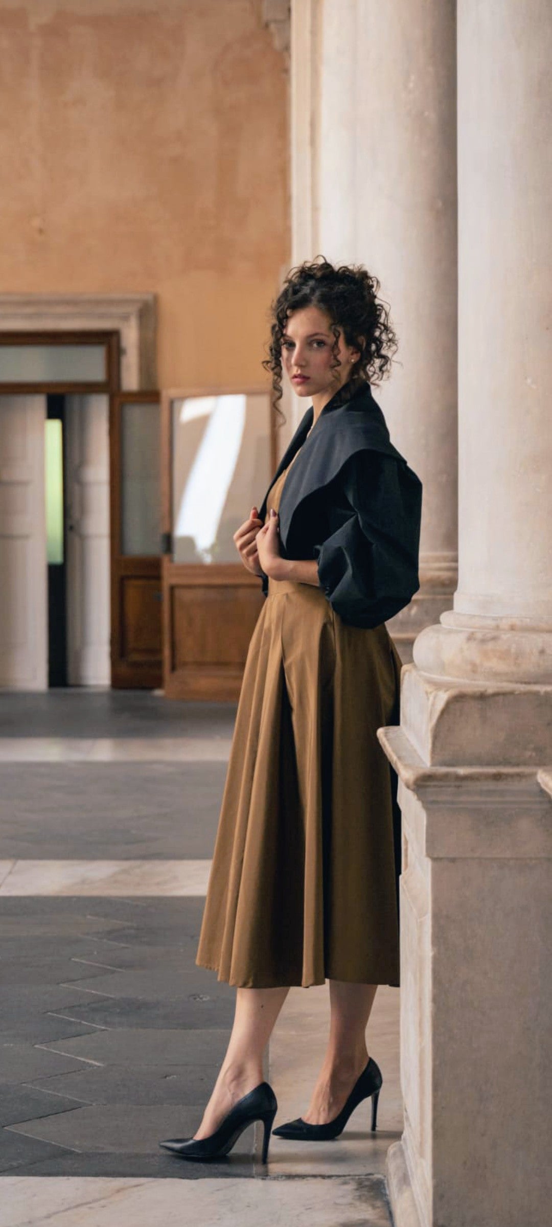 Giacca Bolero Sartoriale Nera in Taffetà di Seta