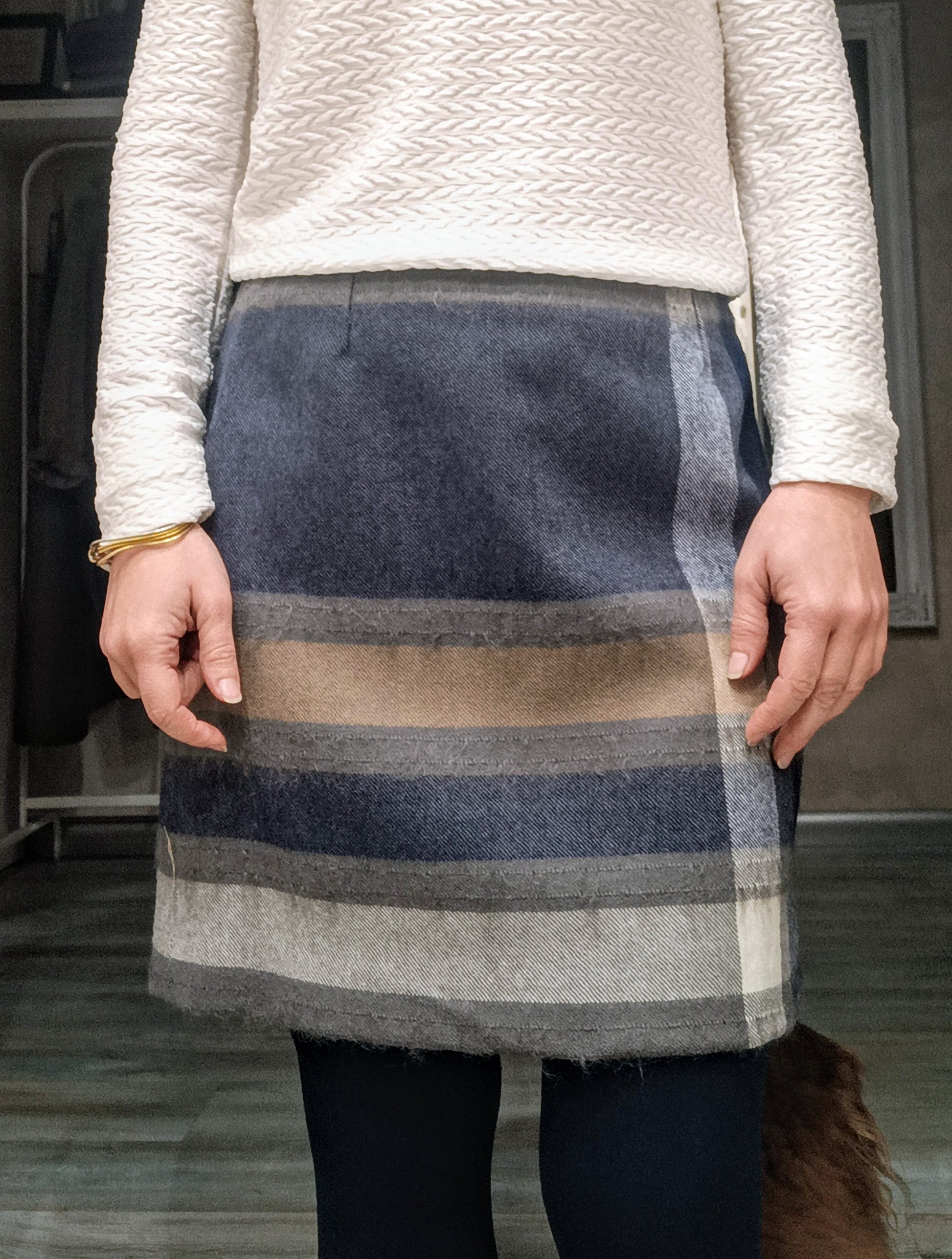 Gonna corta Rossana in pura lana a quadri - vista frontale
