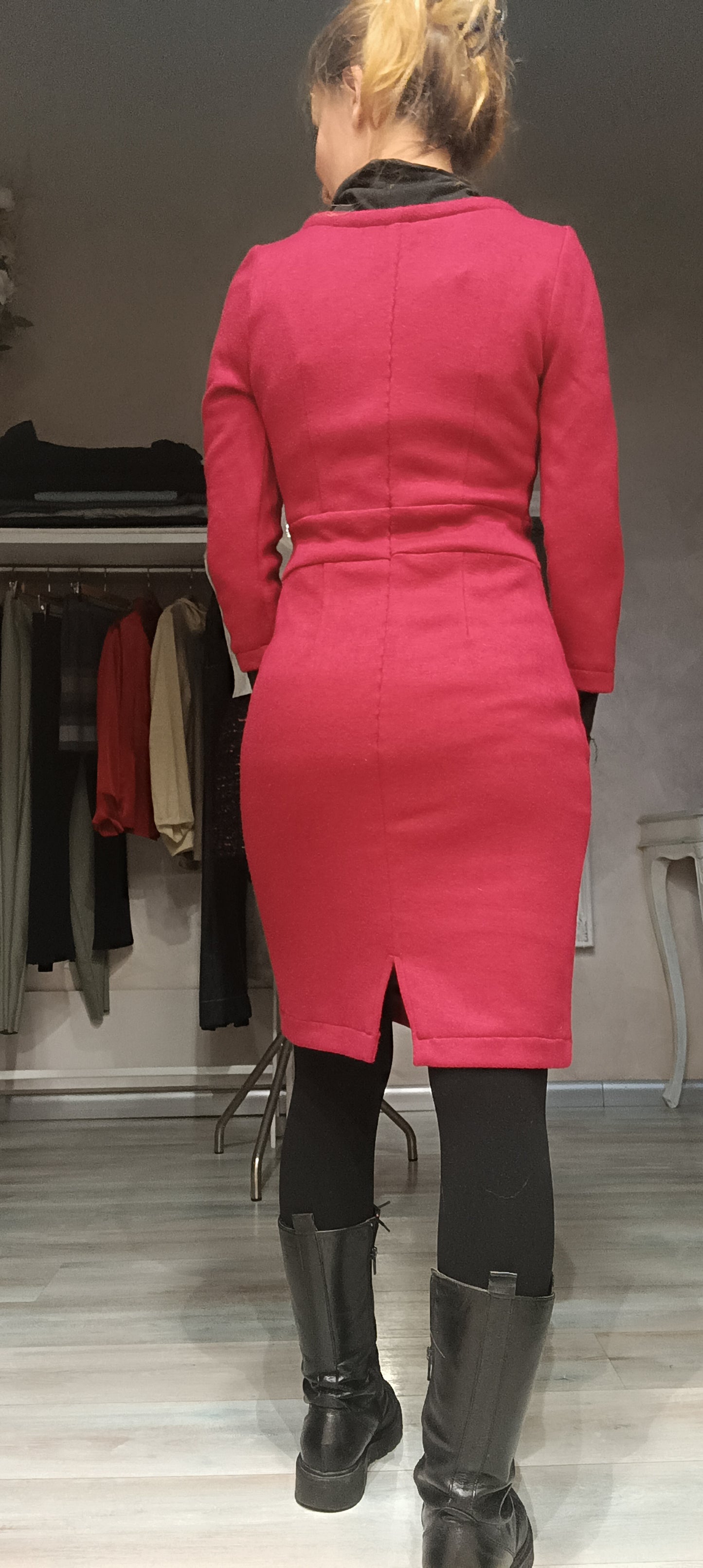 Abito a tubino in calda maglia modello Eva