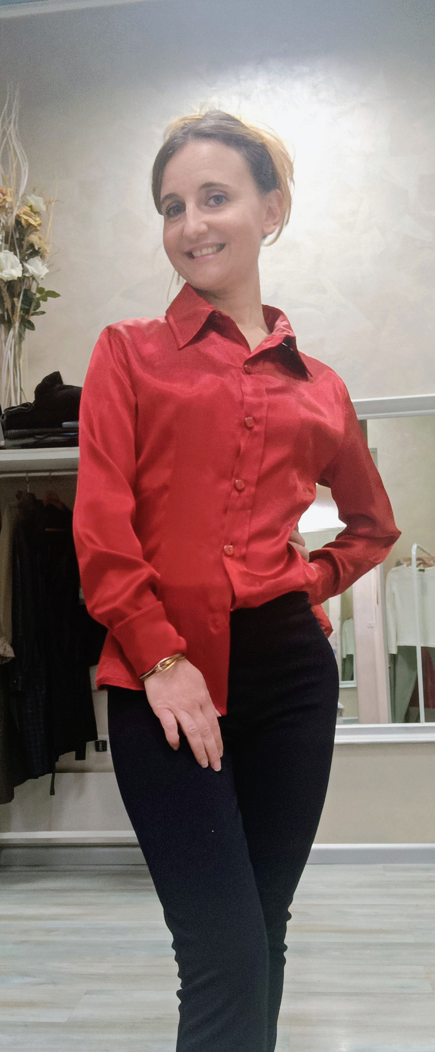  Camicia Gemelli in seta, vista laterale e dettaglio maniche