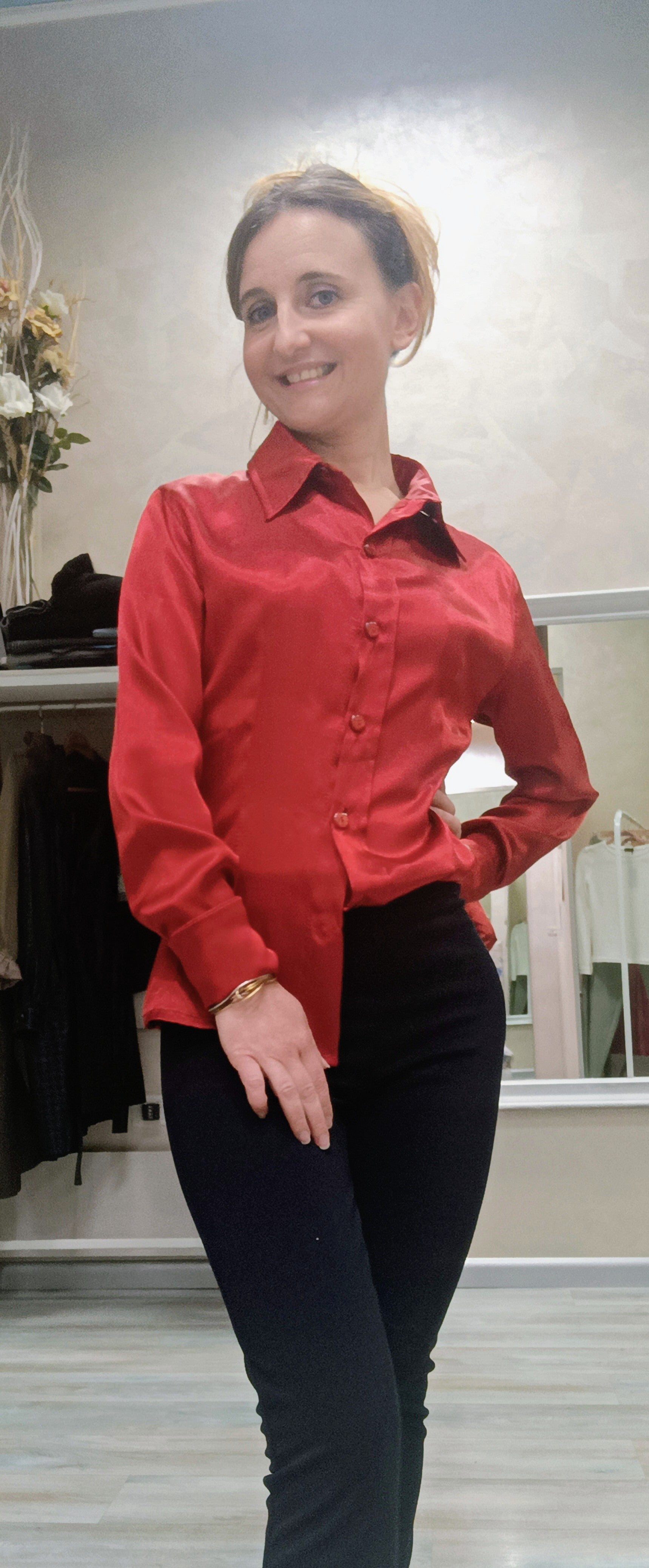  Camicia Gemelli in seta, vista laterale e dettaglio maniche